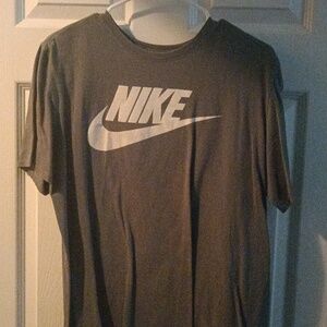 Nike T Shirt